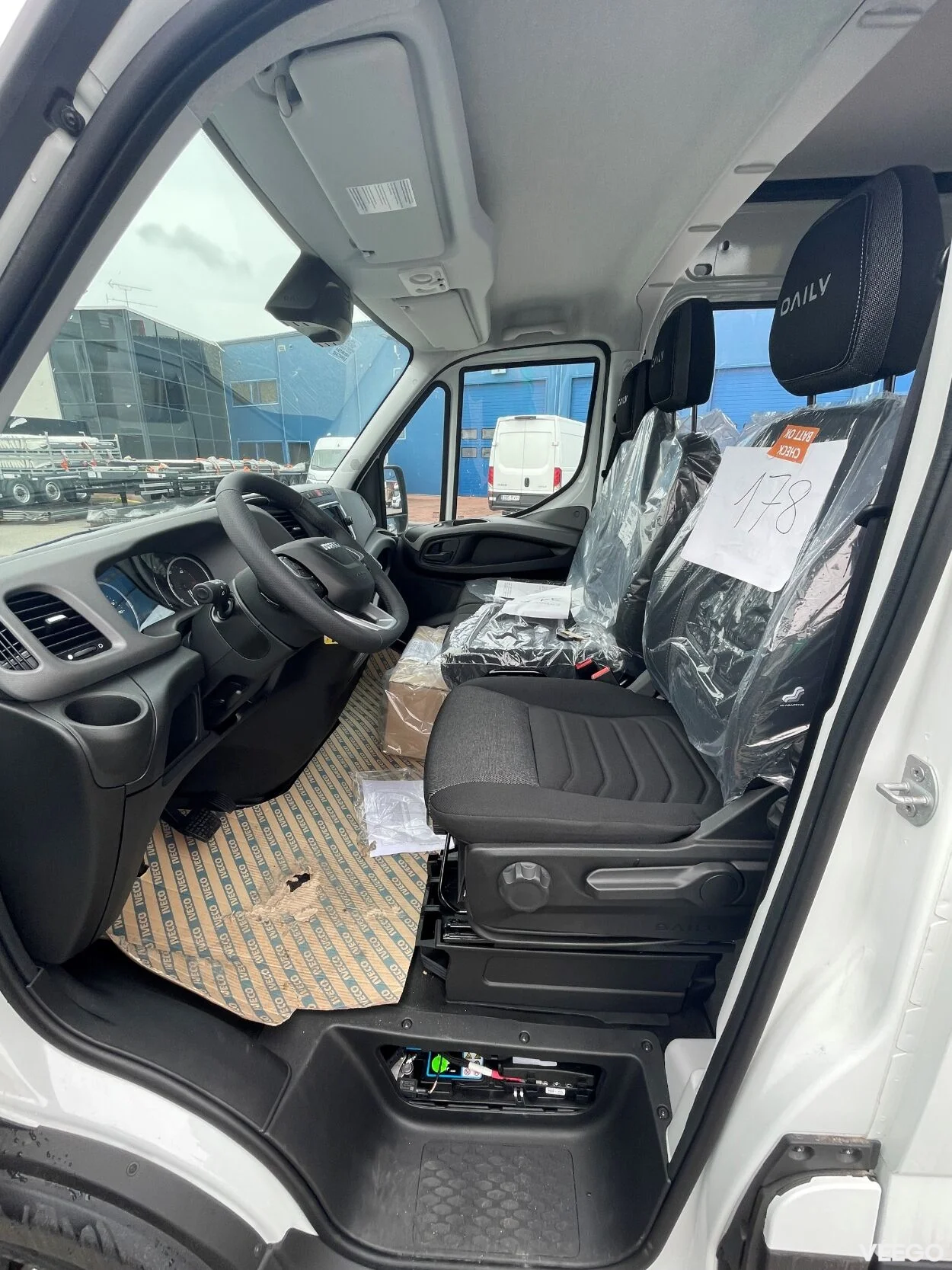 Iveco Daily 35S18HA8 CRV MULTICAB 3 129kW
