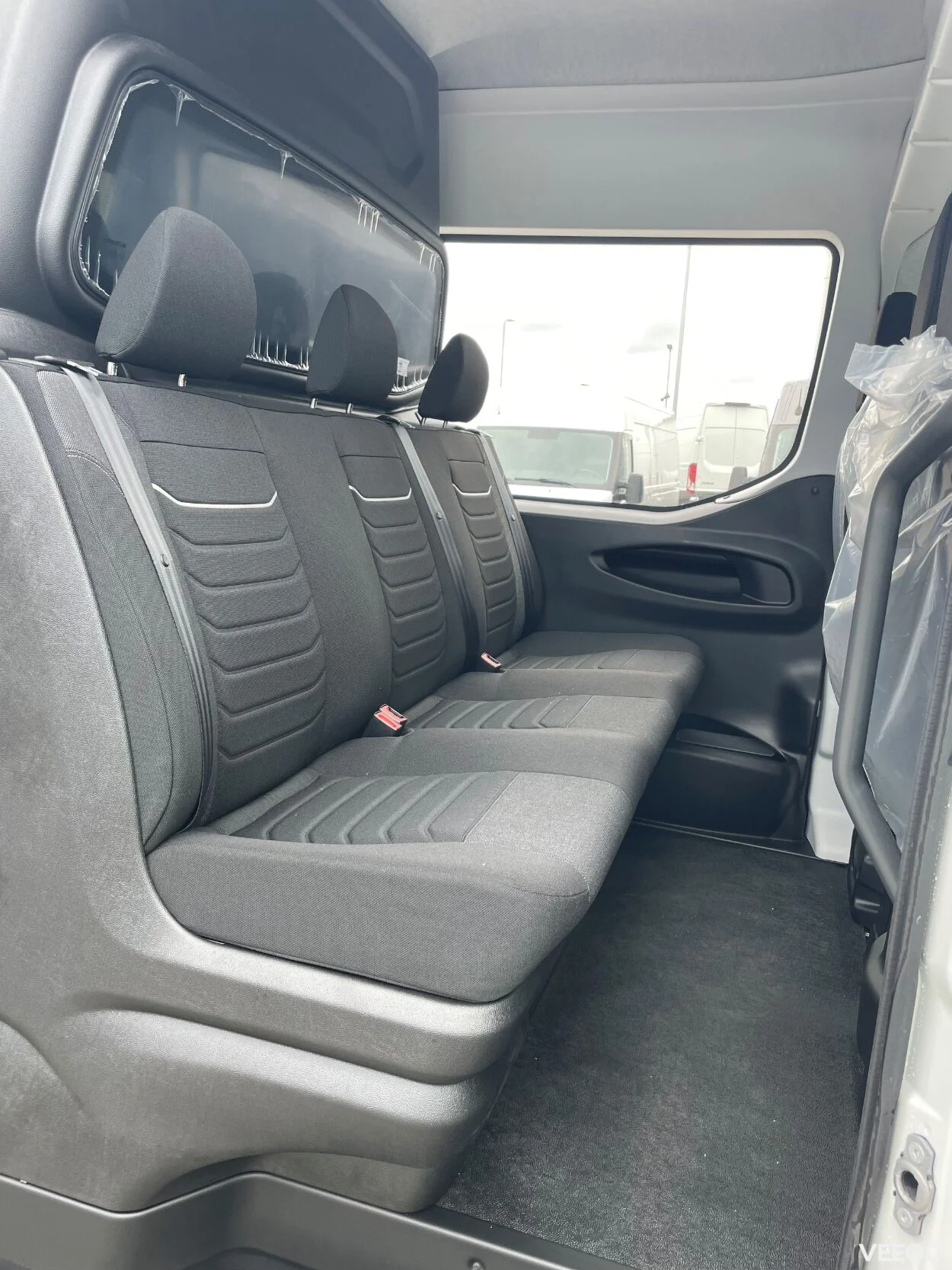 Iveco Daily 35S18HA8 CRV MULTICAB 3 129kW