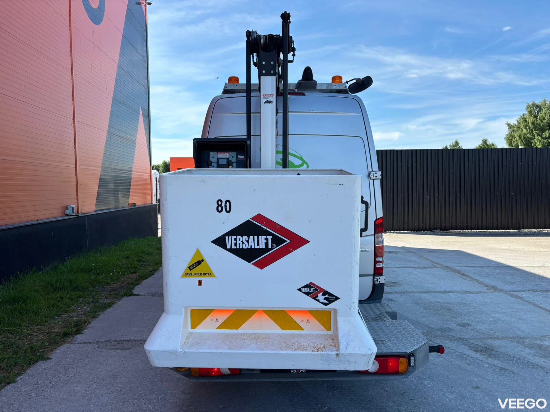 Mercedes-Benz Sprinter Versalift ETM-38-145-F 190kW