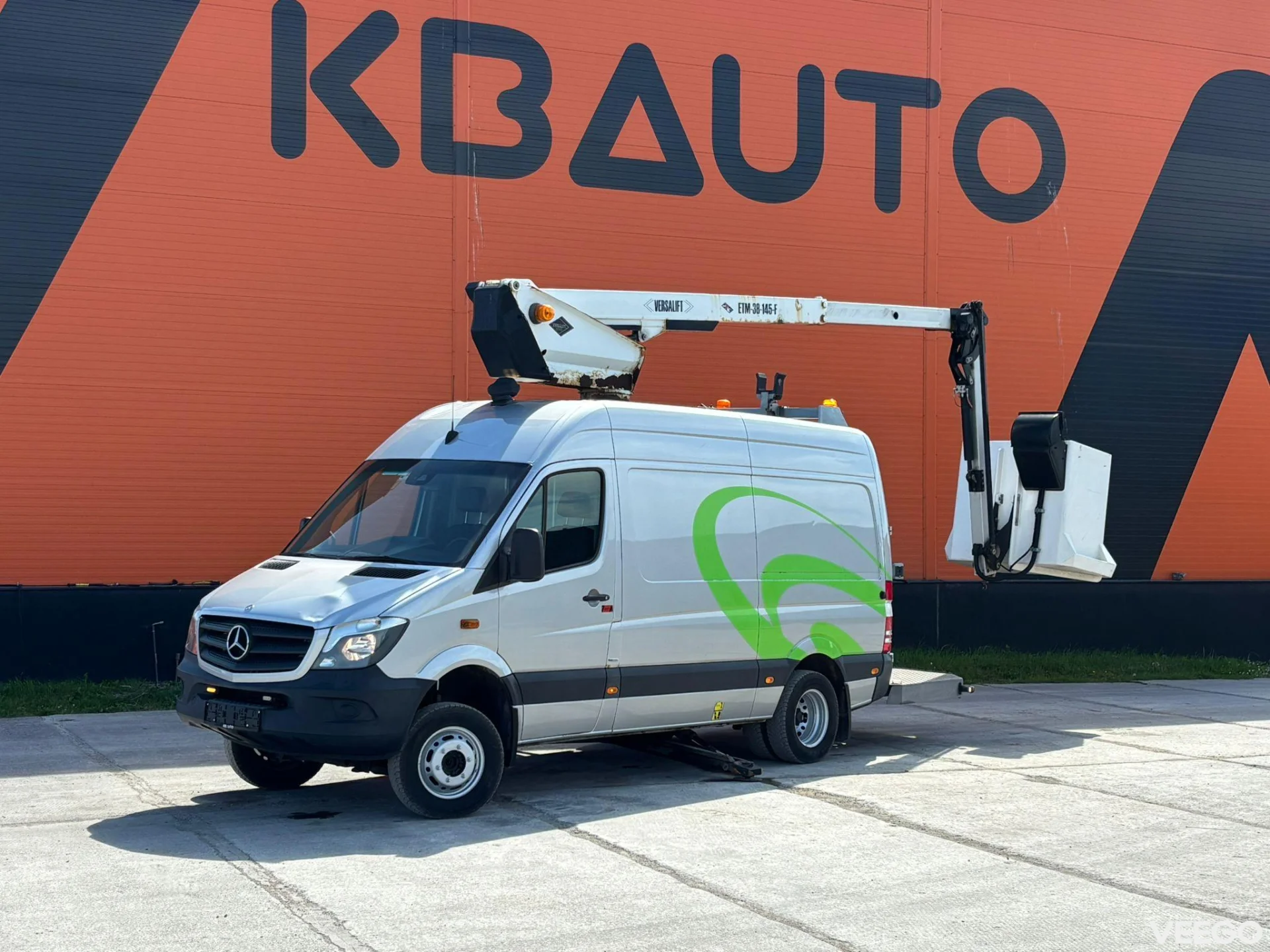 Mercedes-Benz Sprinter Versalift ETM-38-145-F 190kW
