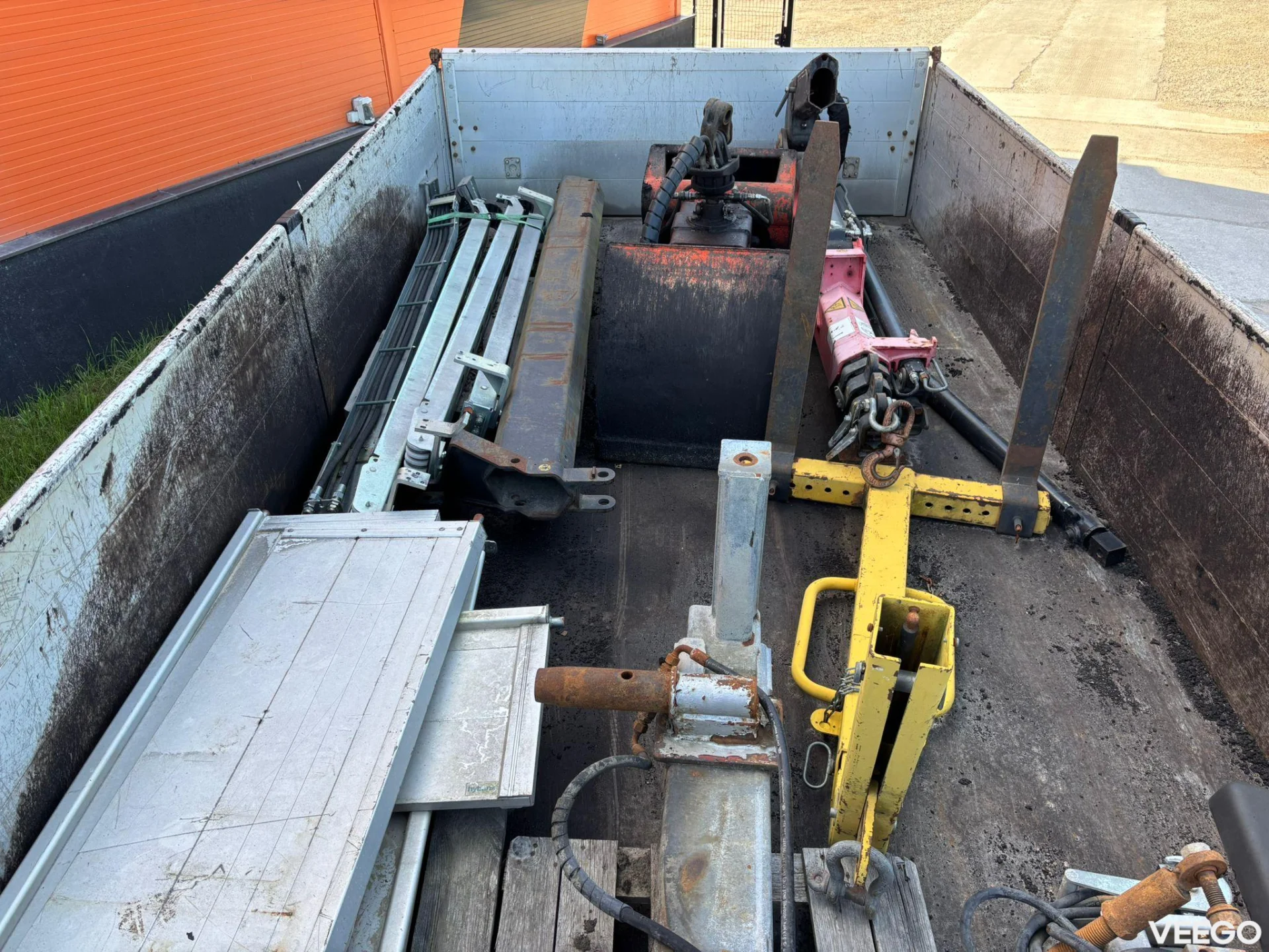 Scania G480 FASSI F260XP + JIB + GRAB / BOX L=5639 mm 480kW