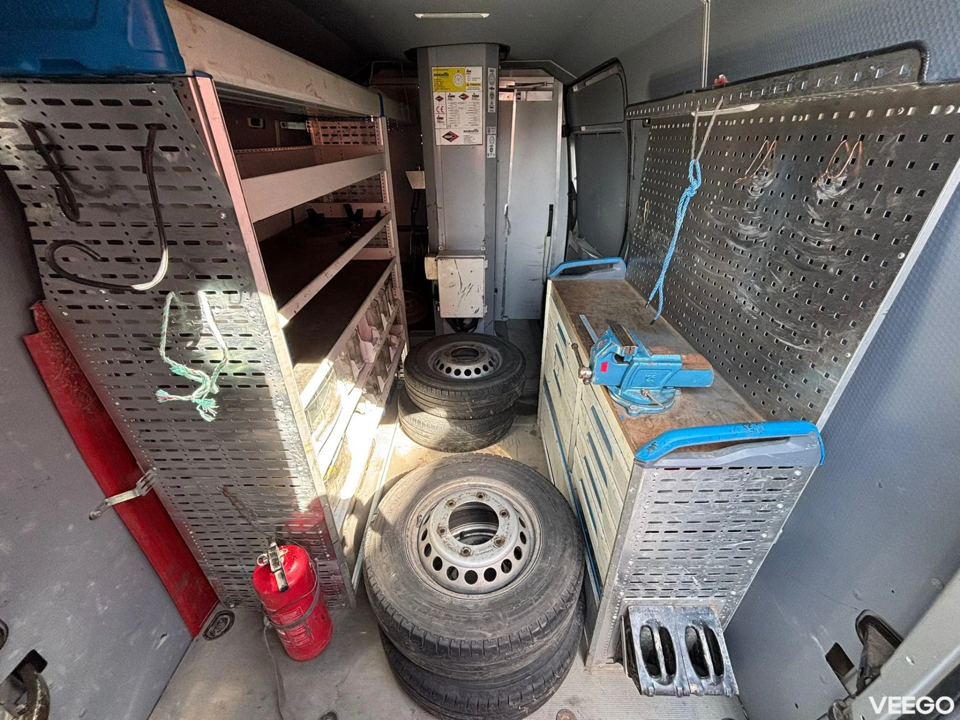Mercedes-Benz Sprinter Versalift ETM-38-145-F 190kW