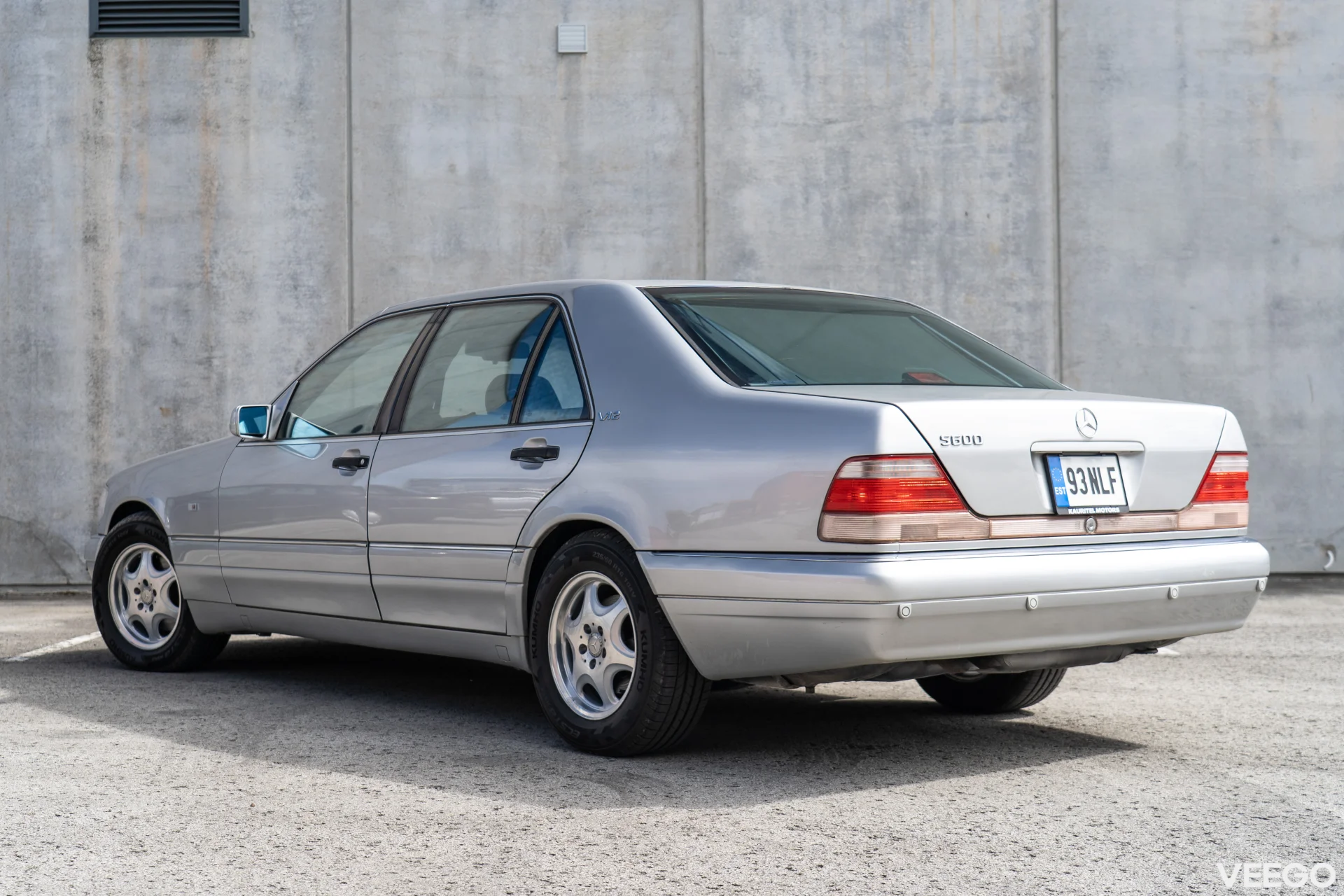 Mercedes-Benz S600 6.0 290kW