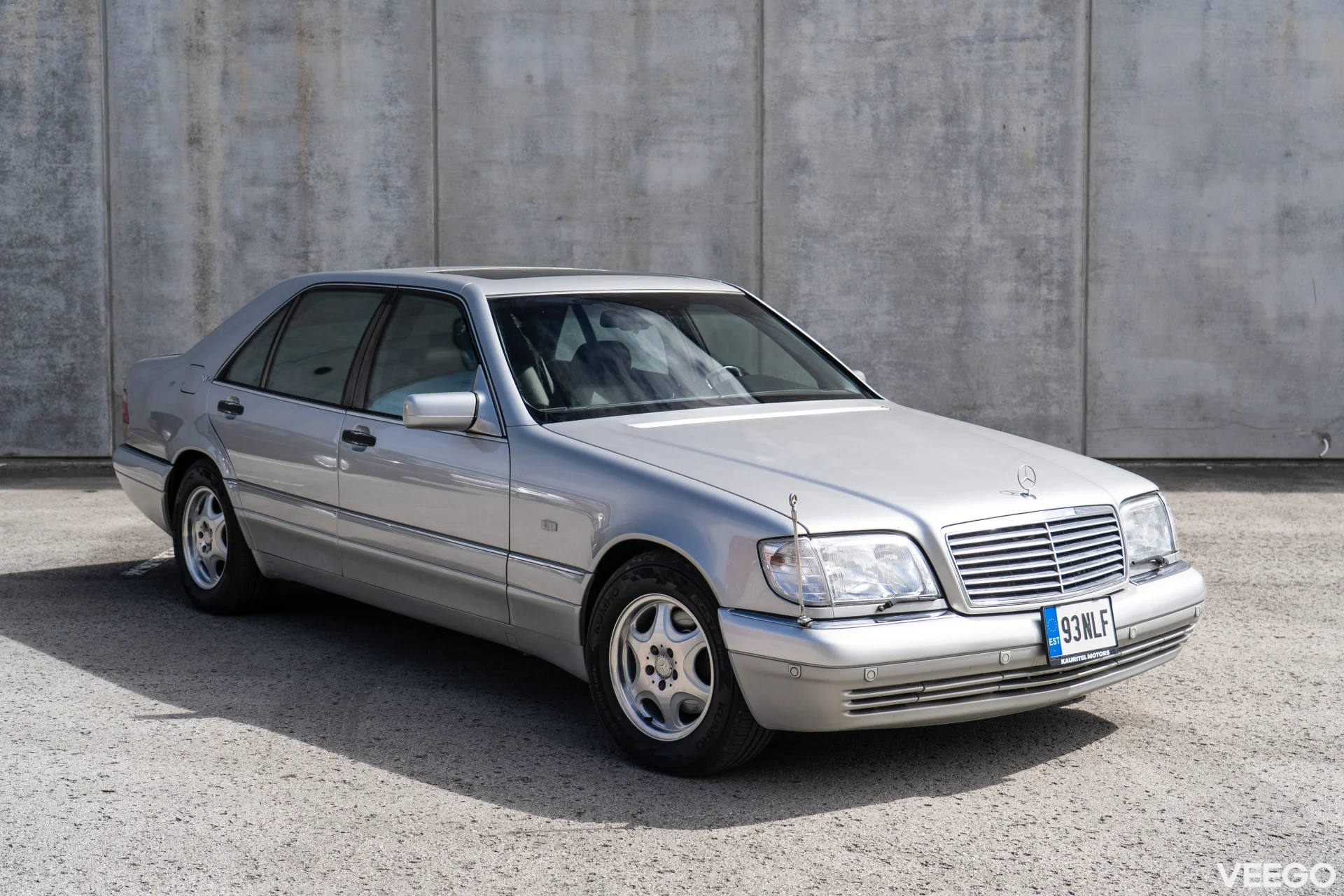 Mercedes-Benz S600 6.0 290kW