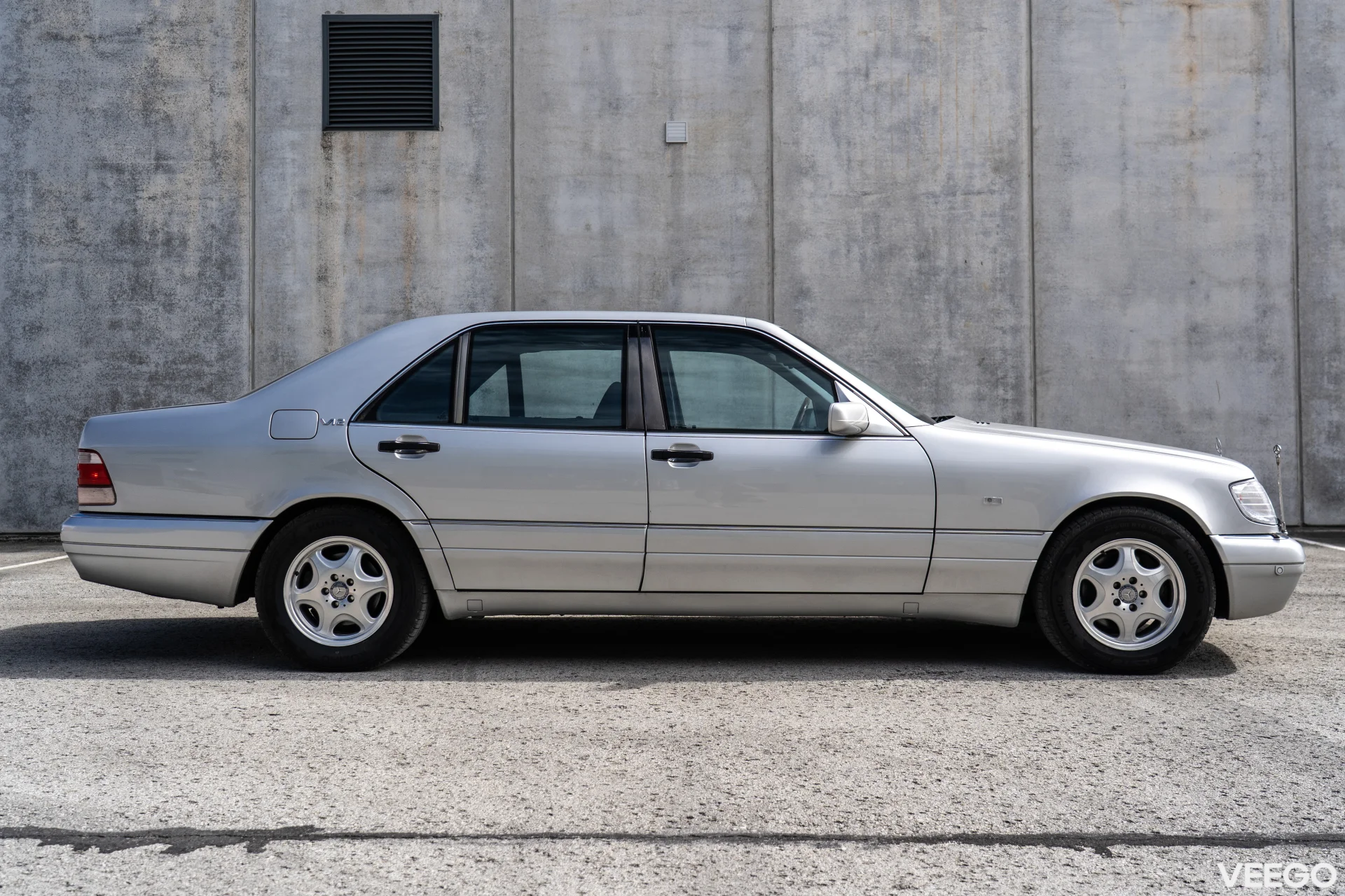 Mercedes-Benz S600 6.0 290kW