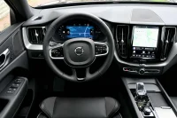 Volvo XC60 AWD H&K ULTIMATE DARK INTELLI SAFE 2 293kW thumbnail
