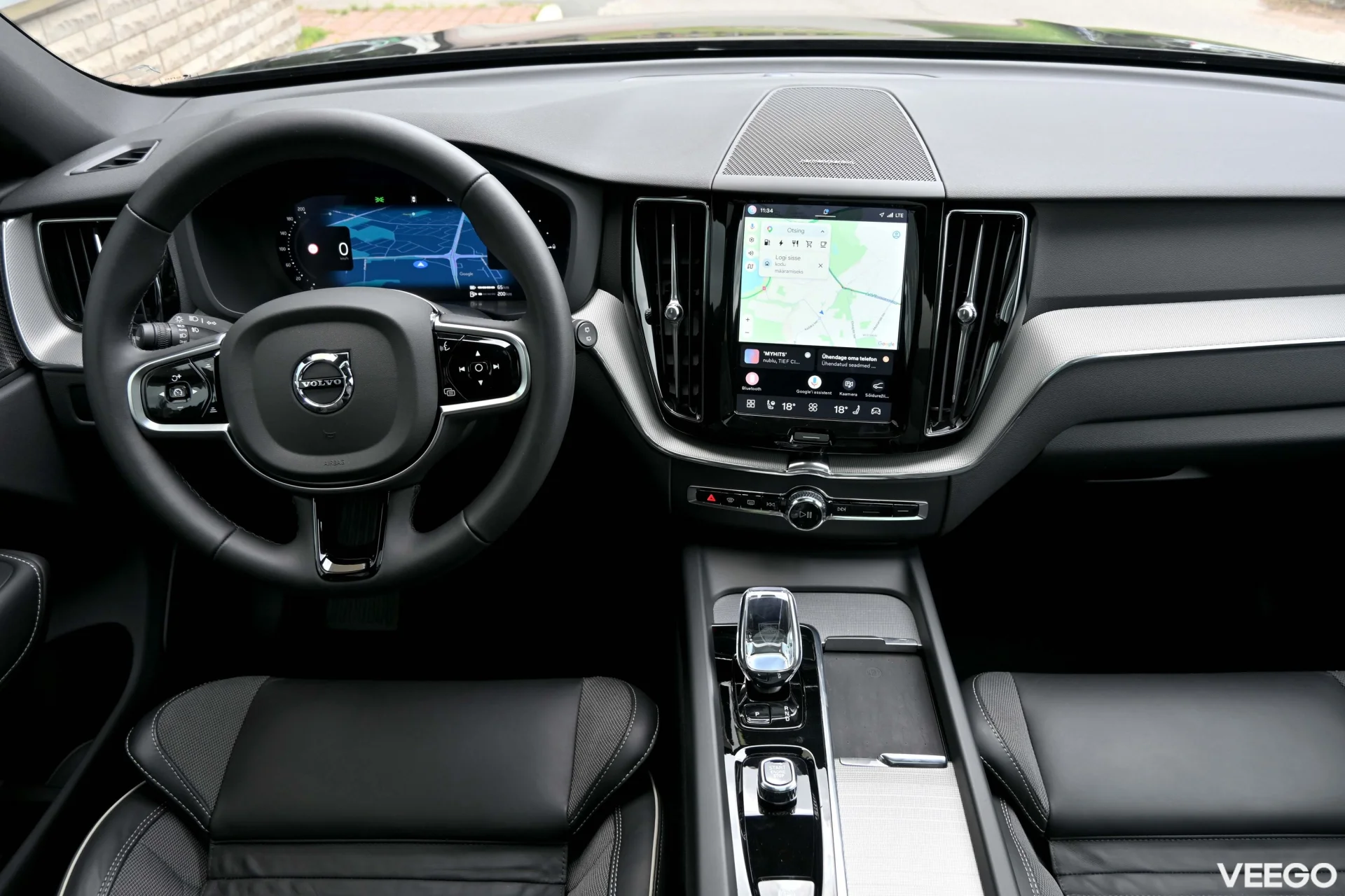 Volvo XC60 AWD H&K ULTIMATE DARK INTELLI SAFE 2 293kW