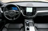 Volvo XC60 AWD H&K ULTIMATE DARK INTELLI SAFE 2 293kW thumbnail