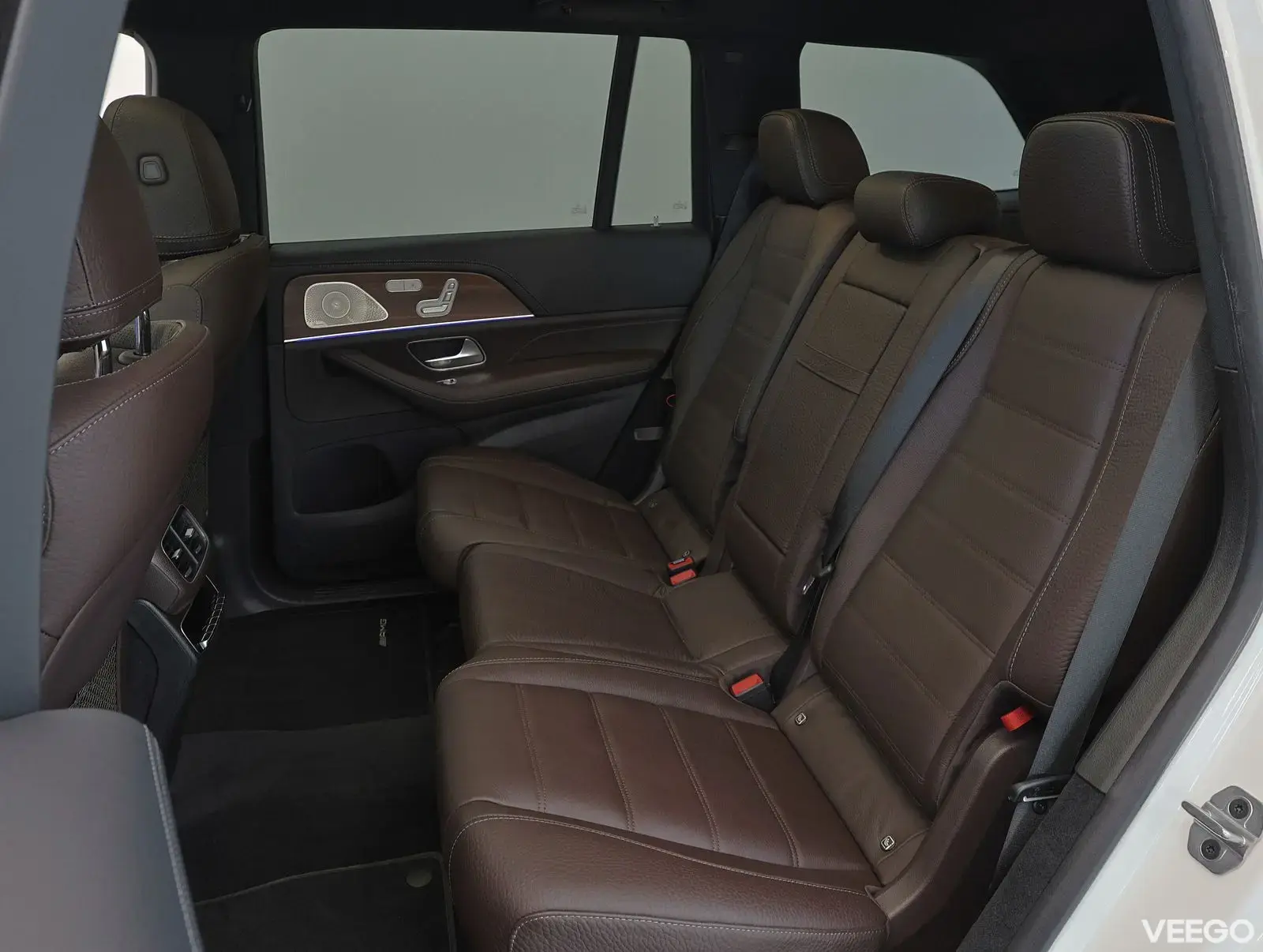 Mercedes-Benz GLS400 Night package 7 kohaline 243kW