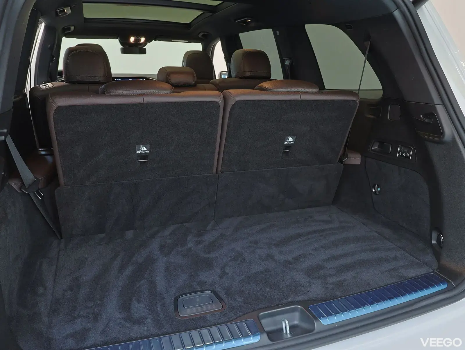 Mercedes-Benz GLS400 Night package 7 kohaline 243kW