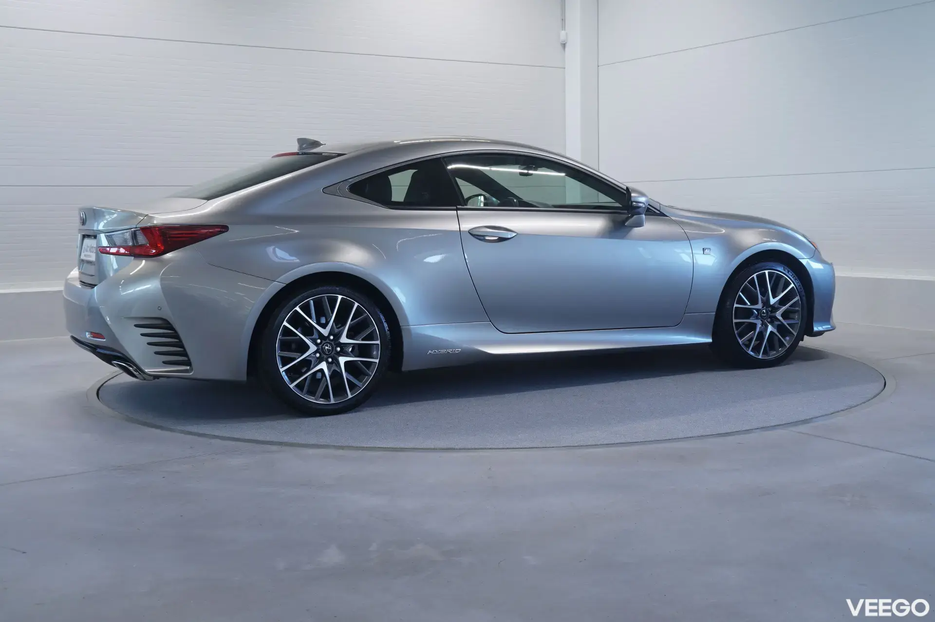 Lexus RC 300h F-Sport 2.5 133kW