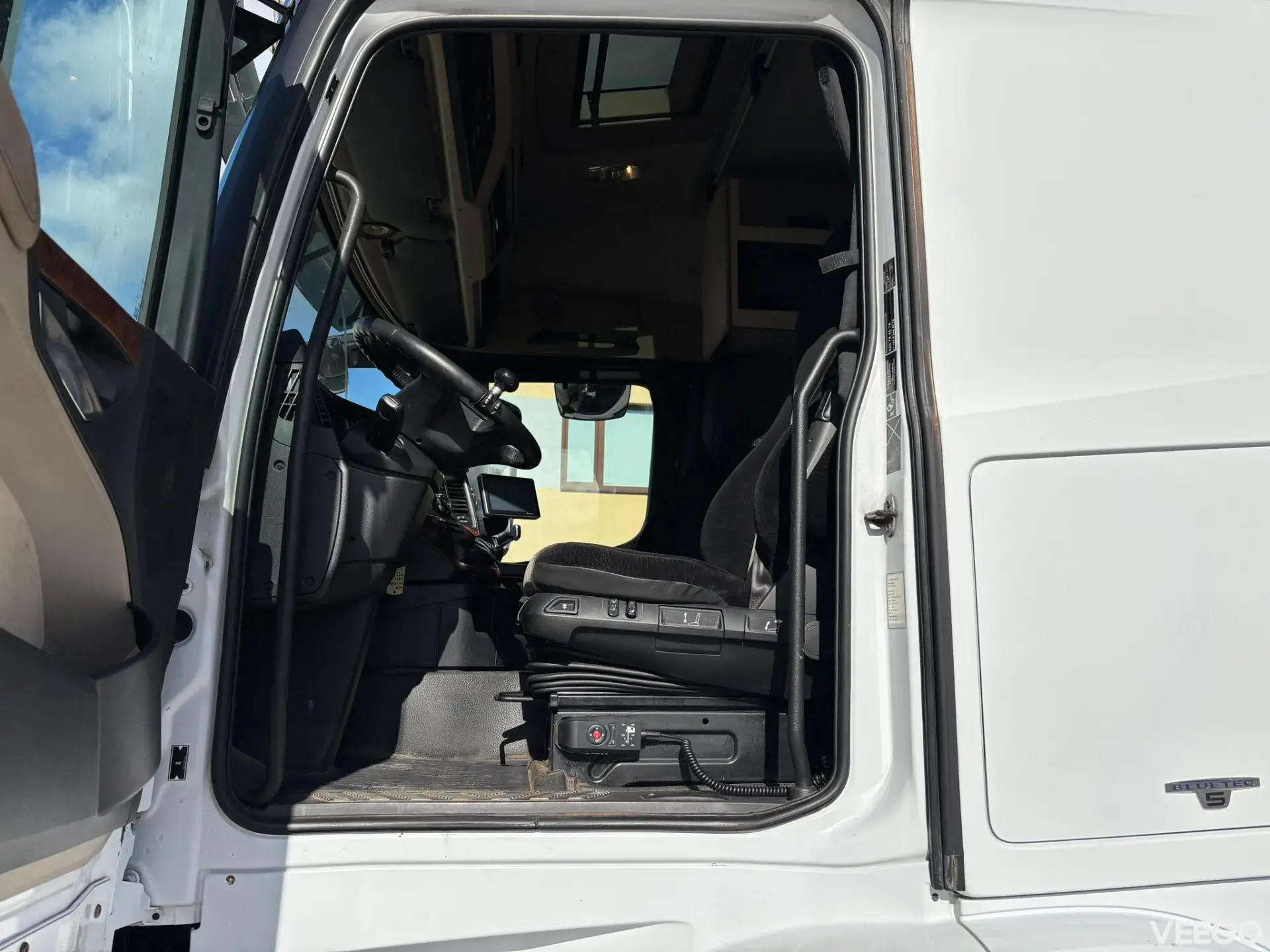 Mercedes-Benz Actros FULL SIDE OPENING + ADR 310kW