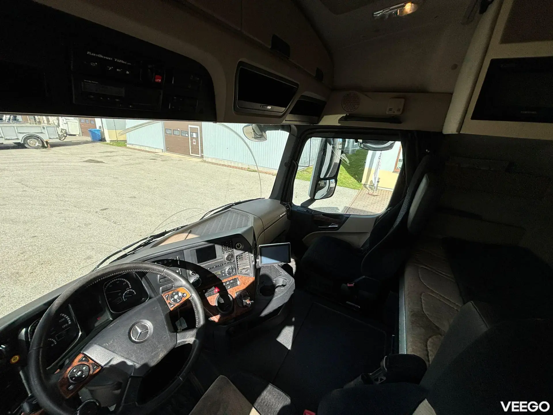 Mercedes-Benz Actros FULL SIDE OPENING + ADR 310kW