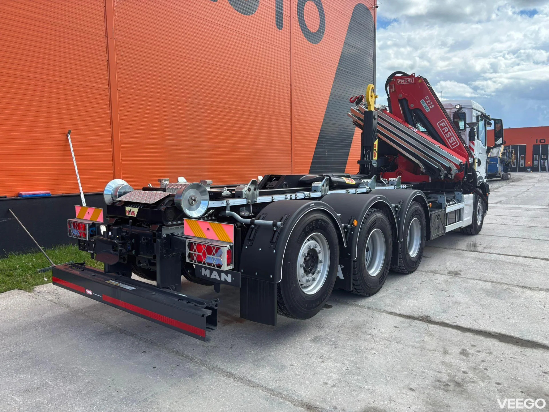 MAN TGS 35.480 8x4*4 FASSI F275 / HYVALIFT 26 ton / L=6300 mm 353kW