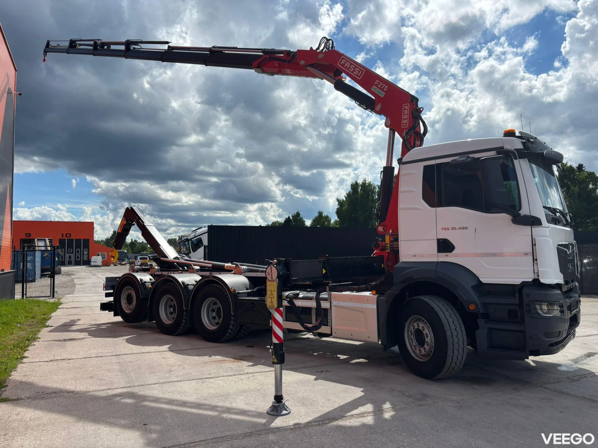 MAN TGS 35.480 8x4*4 FASSI F275 / HYVALIFT 26 ton / L=6300 mm 353kW