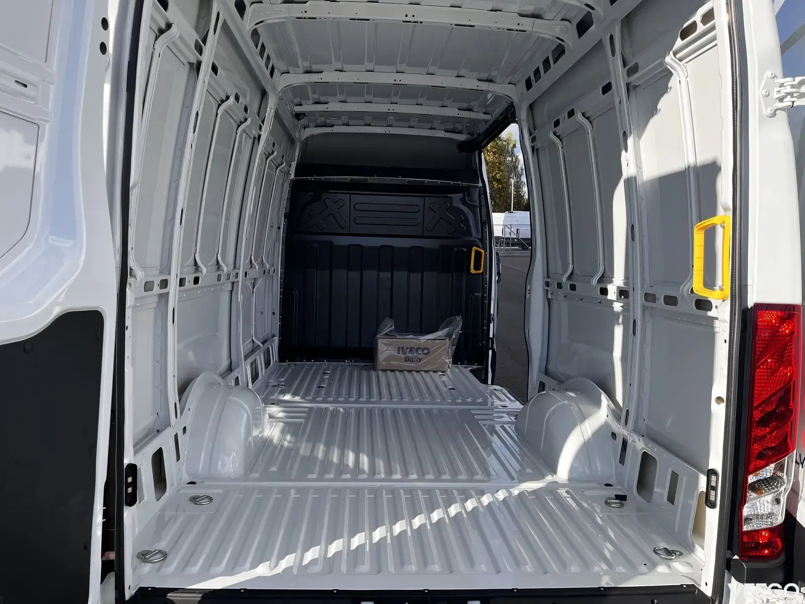 Iveco Daily  35S16V 2.3 115kW