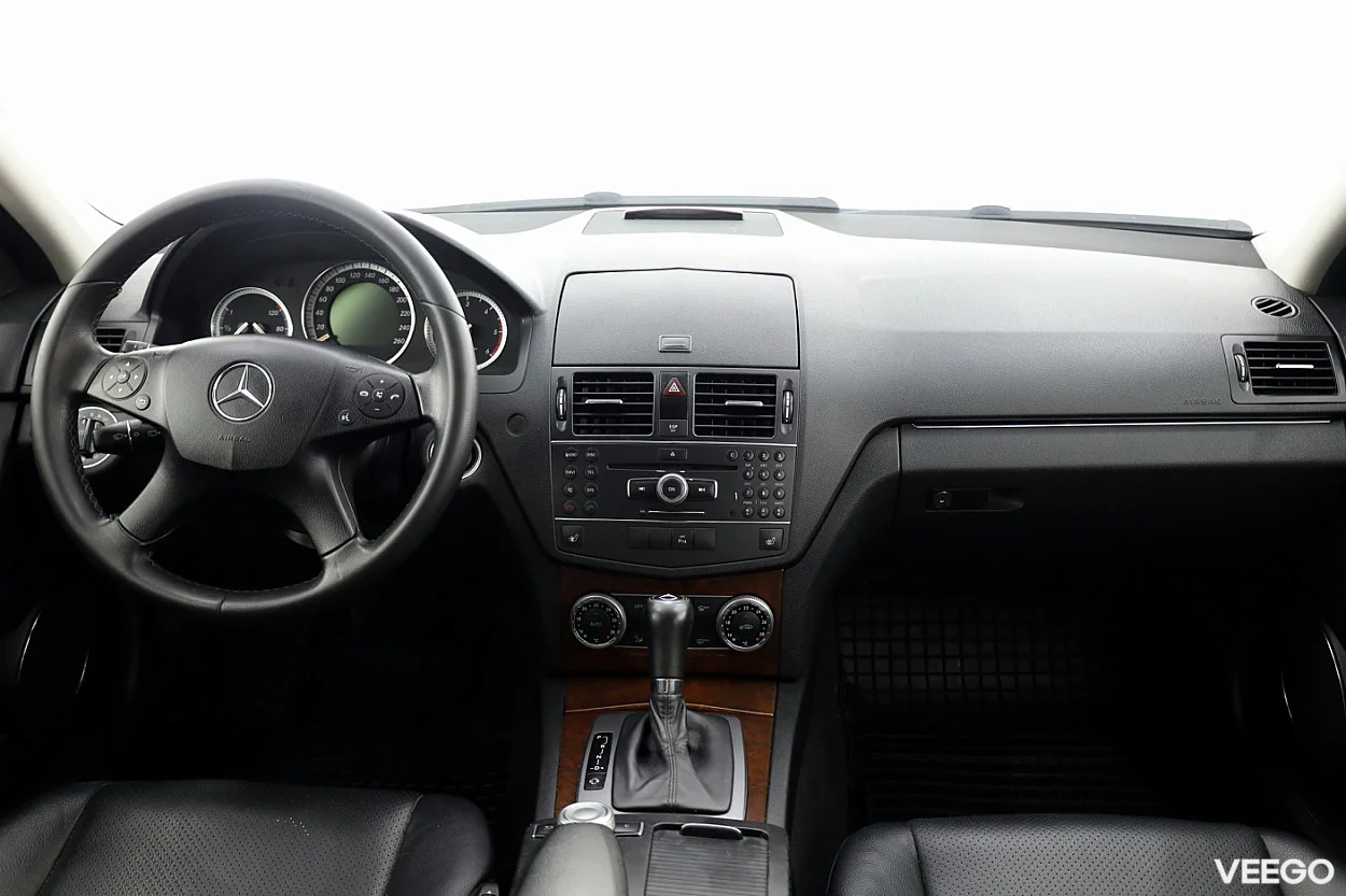 Mercedes-Benz C220 2.1 125kW