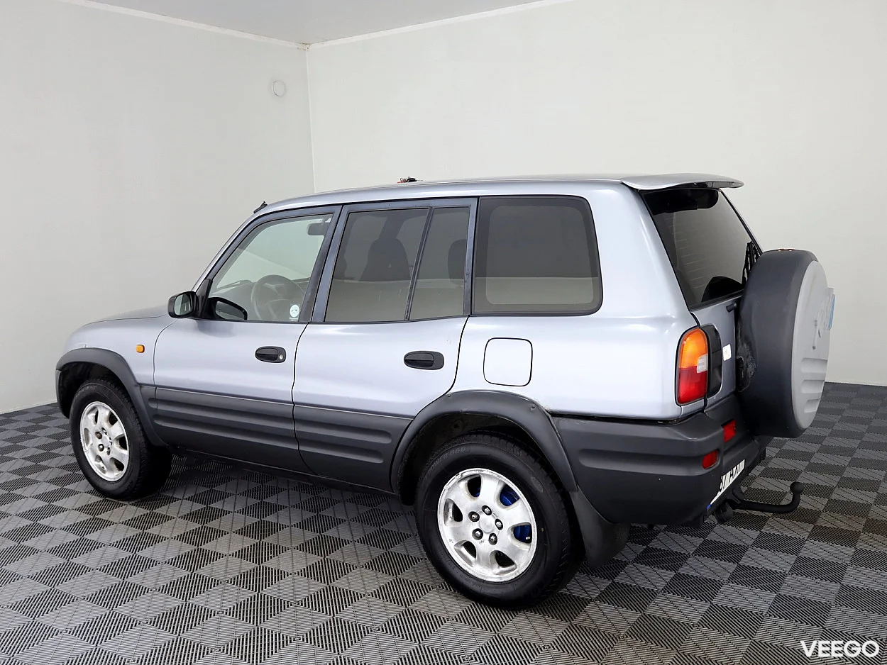 Toyota RAV4 2.0 95kW