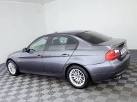 BMW 318 2.0 95kW thumbnail