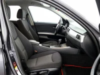 BMW 318 2.0 95kW thumbnail