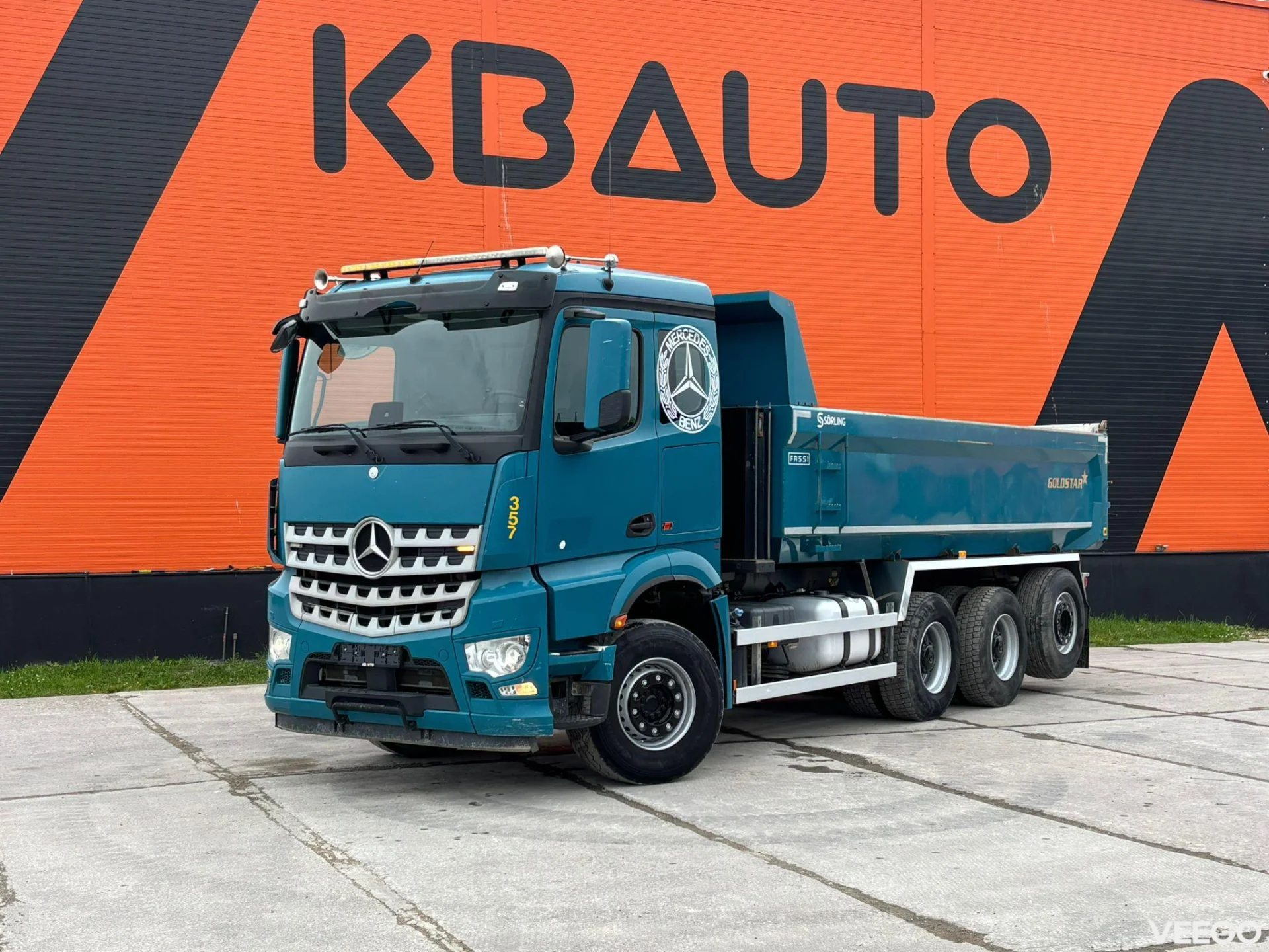 Mercedes-Benz Arocs 3253 8x4*4 BOX L=6080 mm 530kW