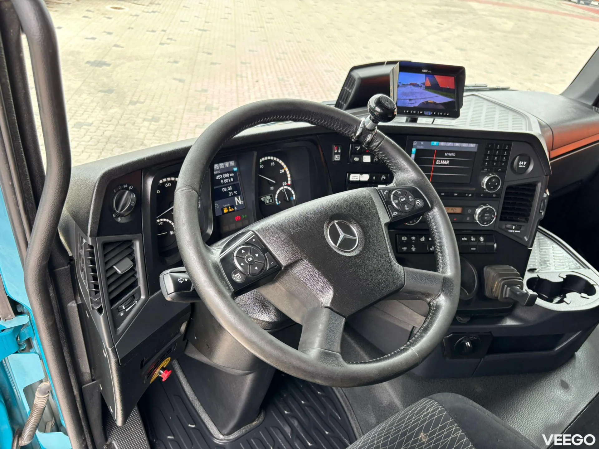 Mercedes-Benz Arocs 3253 8x4*4 BOX L=6080 mm 530kW