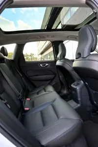 Volvo XC60 AWD H&K ULTIMATE BRIGHT INTELLI SAFE 2 293kW thumbnail