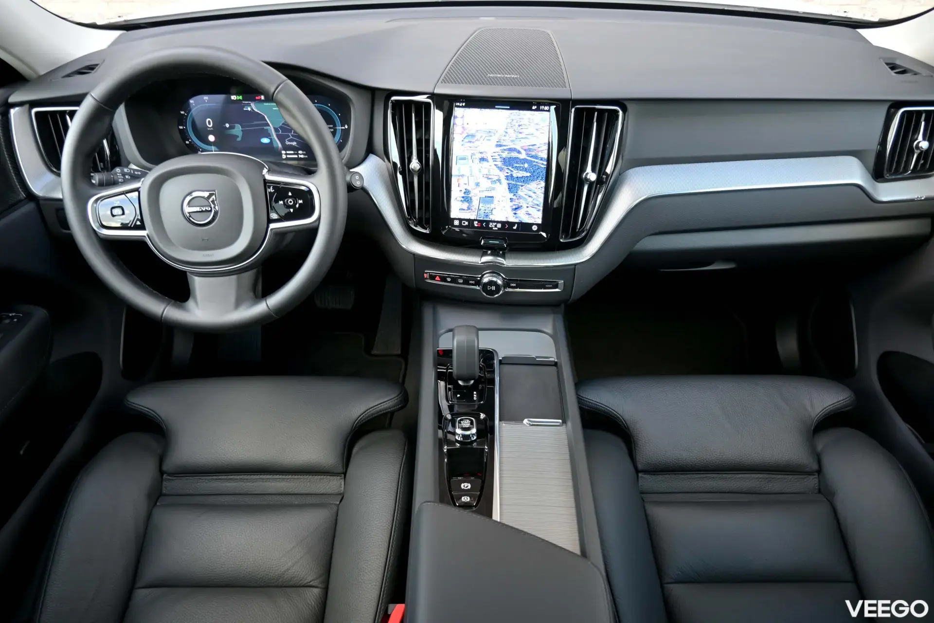 Volvo XC60 AWD H&K ULTIMATE BRIGHT INTELLI SAFE 2 293kW