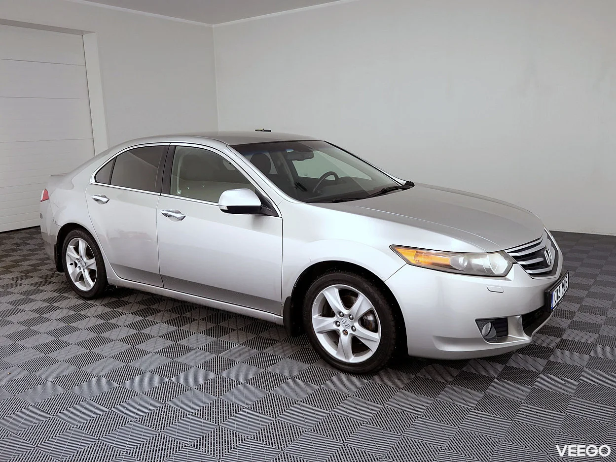 Honda Accord 2.0 115kW