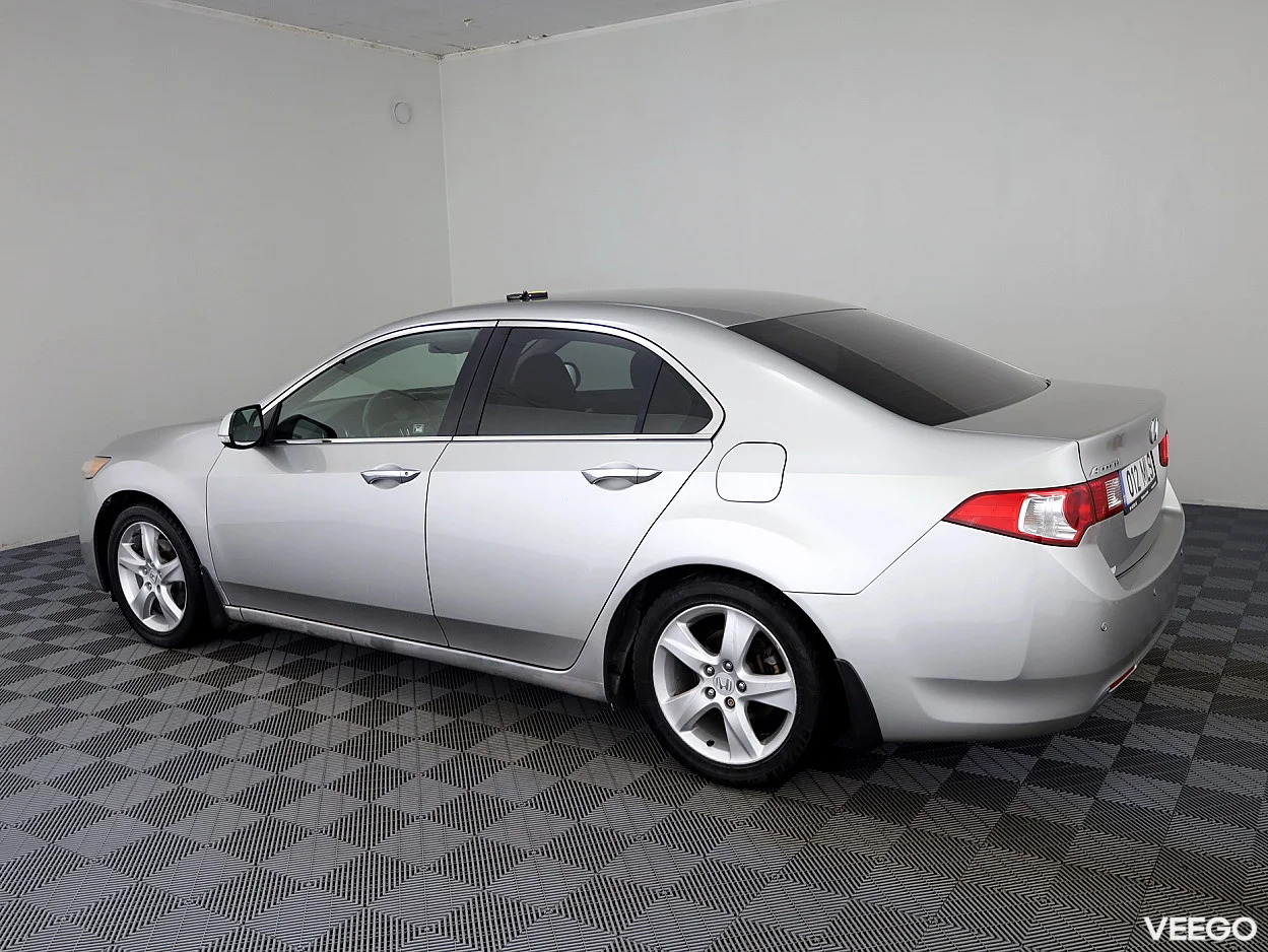 Honda Accord 2.0 115kW