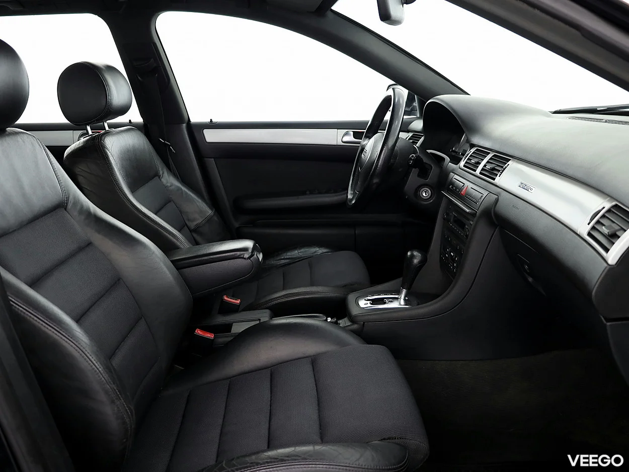 Audi A6 2.5 132kW