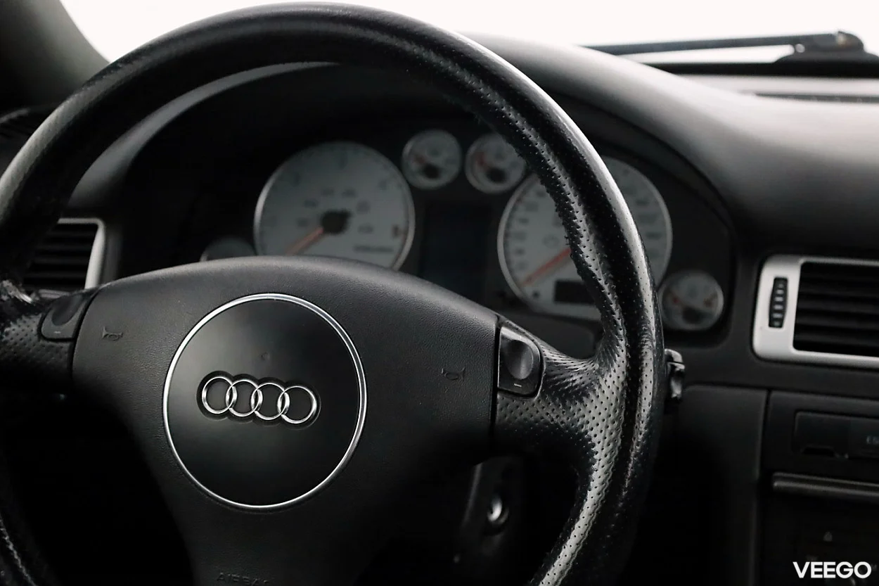 Audi A6 2.5 132kW