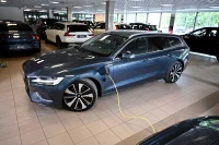 Volvo V60 AWD BRIGHT PLUS INTELLI SAFE MY23 2 293kW thumbnail