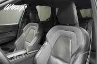 Volvo XC60 B4 AWD 197HK R-Design /Drag/Värmare/HuD/H/K /Moms 145kW