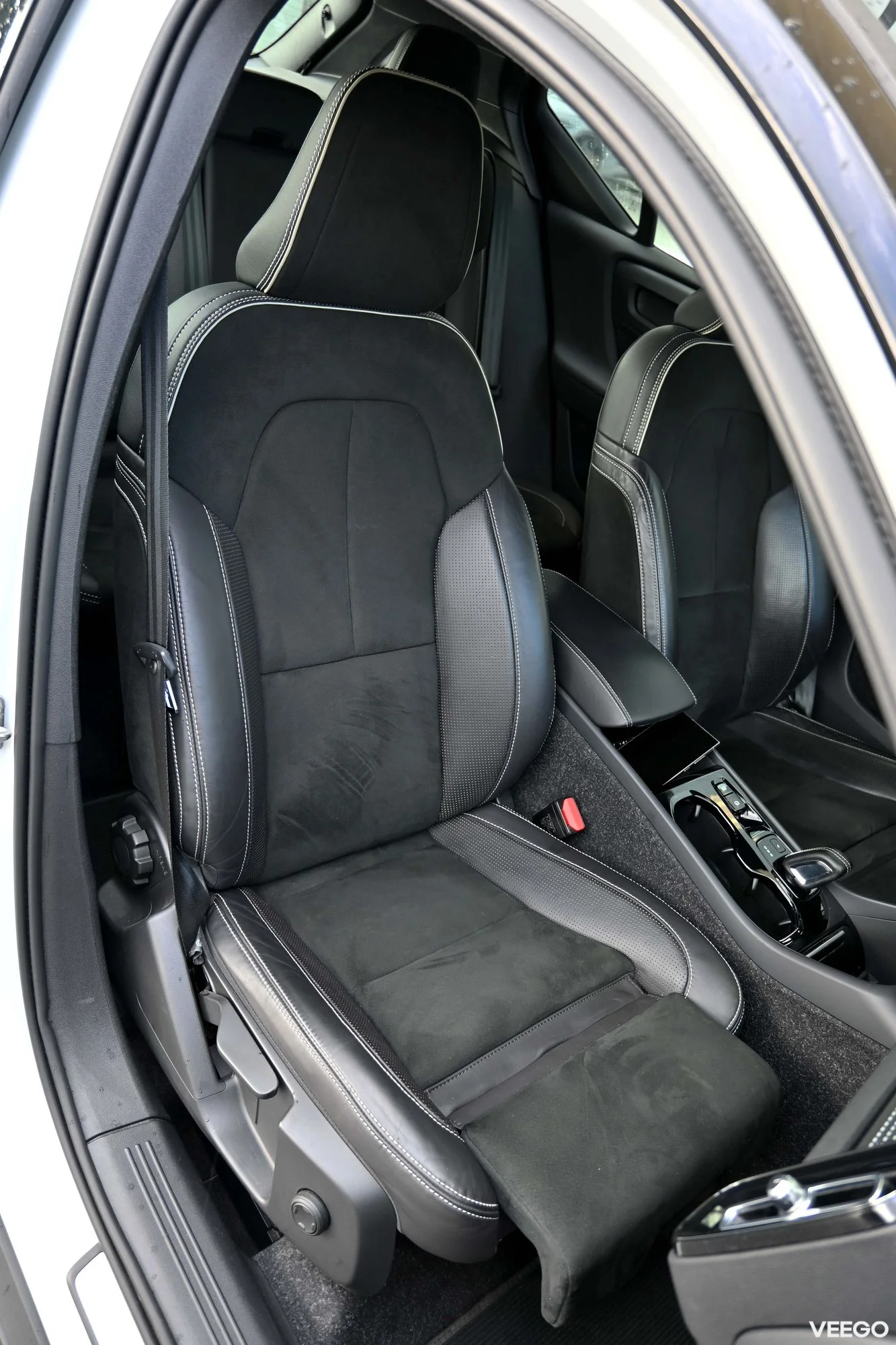 Volvo XC40 AWD INTELLI SAFE 2 0kW