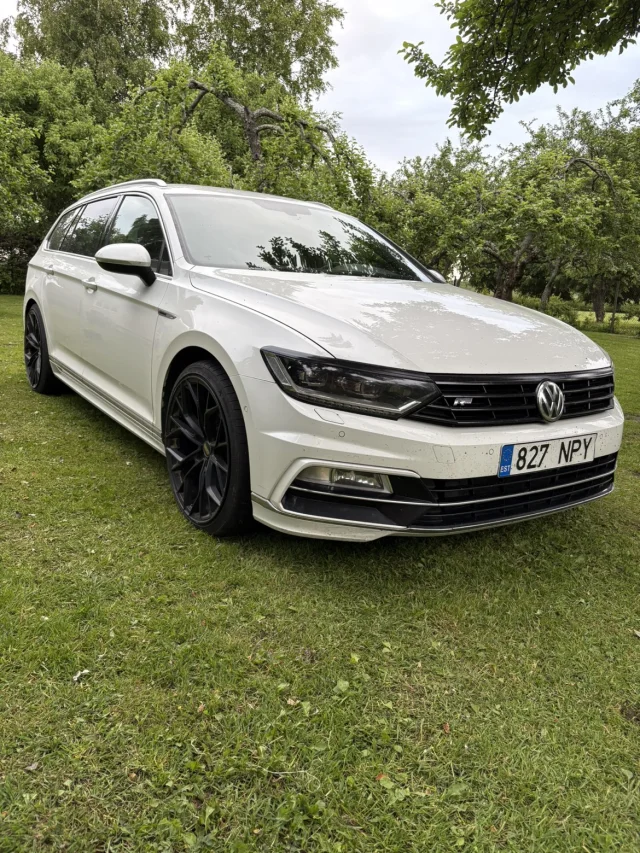 Image of Volkswagen Passat  R-Line 4Motion 2.0 176kW