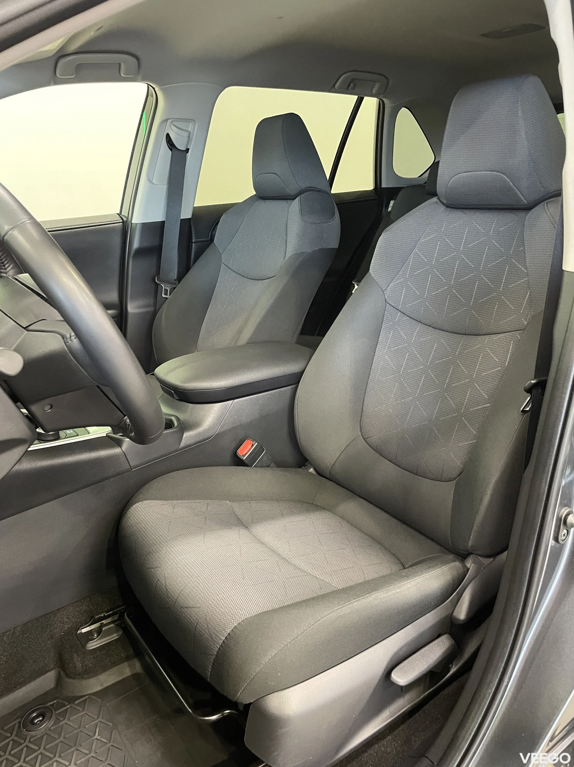 Toyota RAV4 - 2.5 131kW