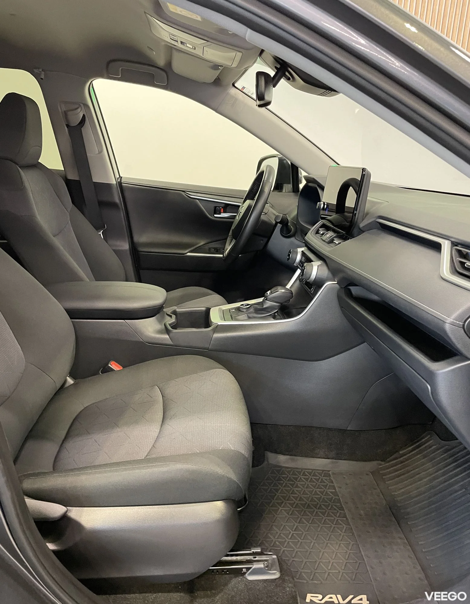 Toyota RAV4 - 2.5 131kW