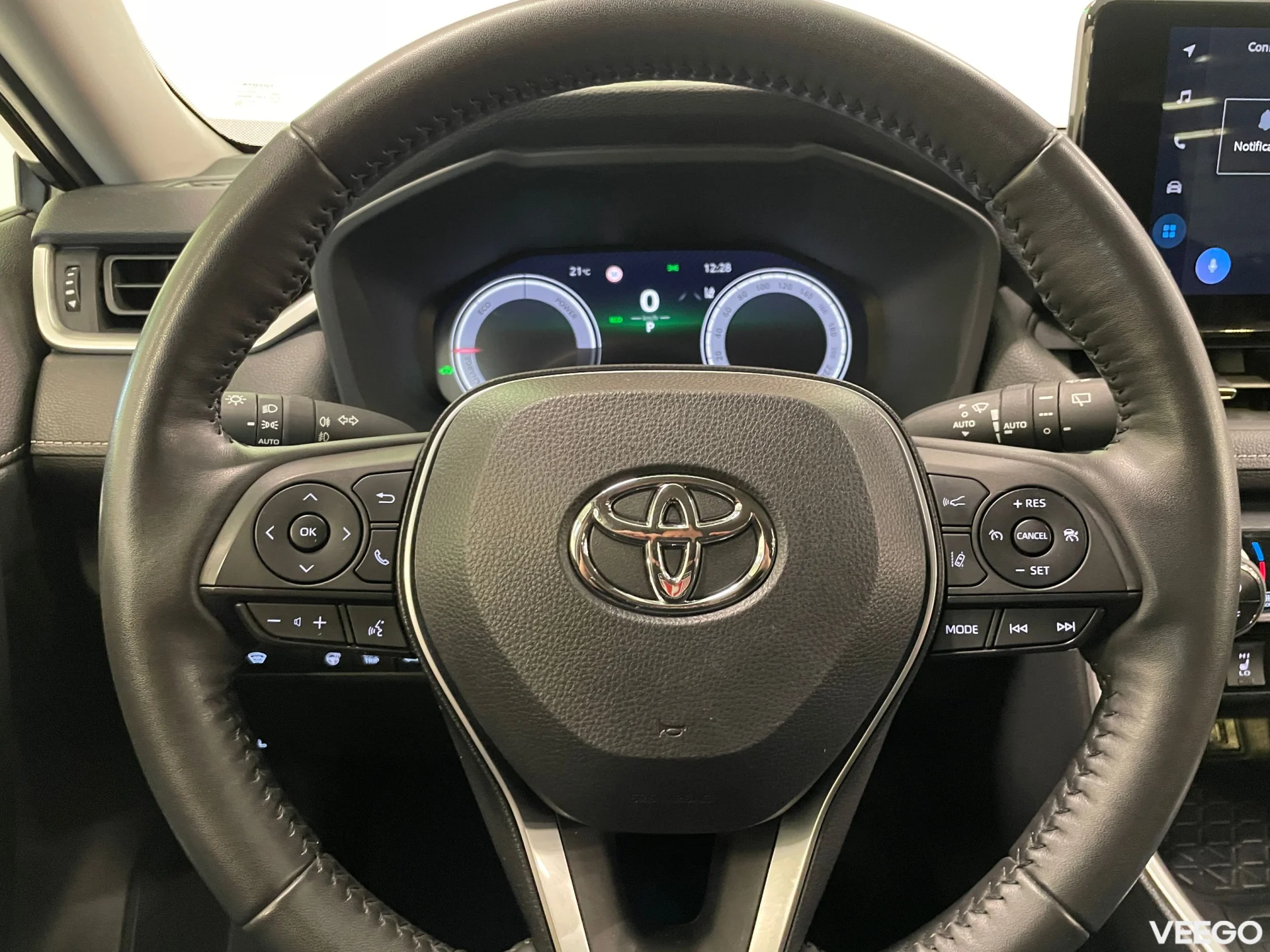 Toyota RAV4 - 2.5 131kW