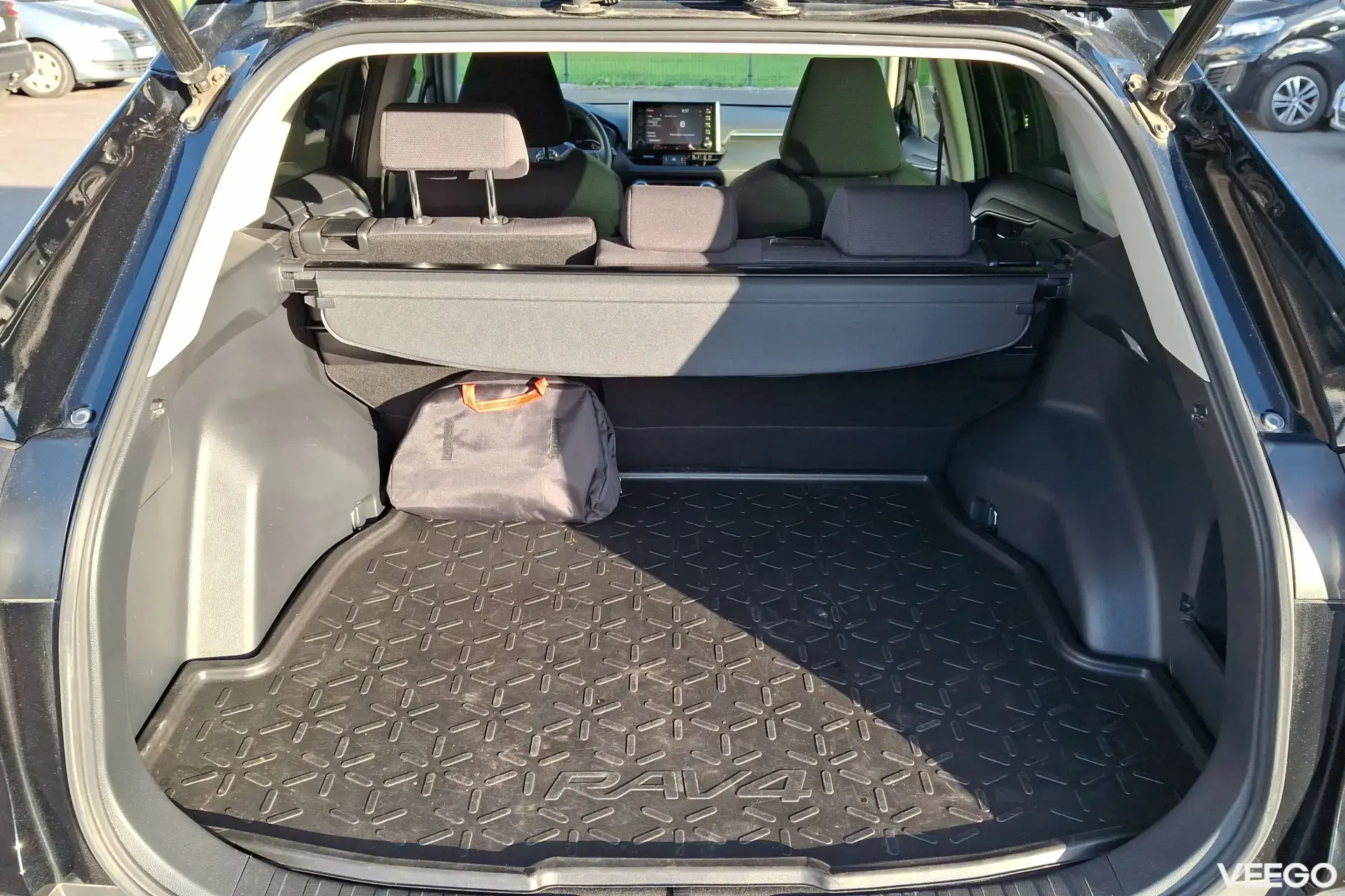 Toyota RAV4 Luxury + Comfort 129kW