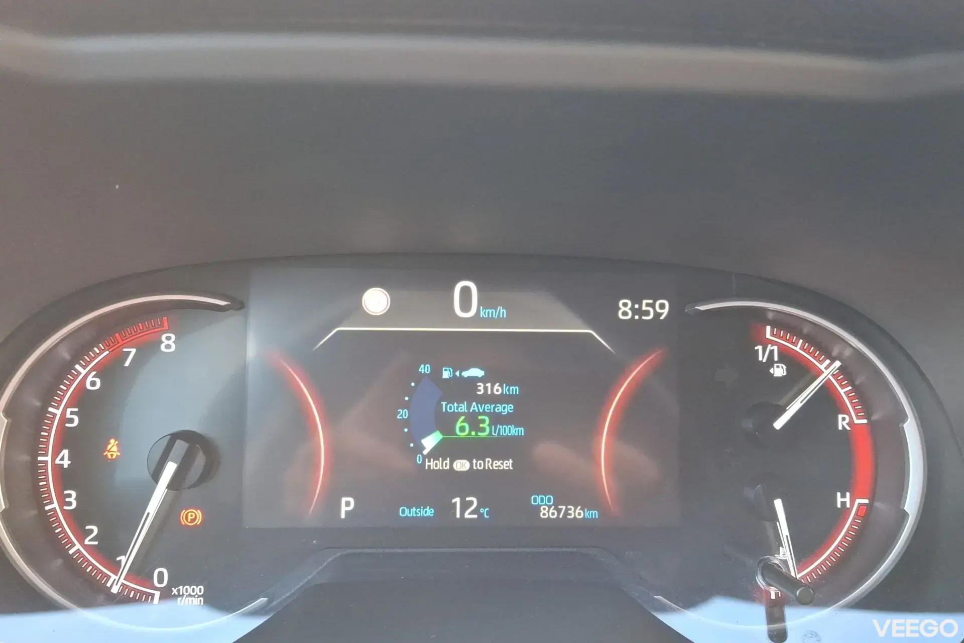 Toyota RAV4 Luxury + Comfort 129kW