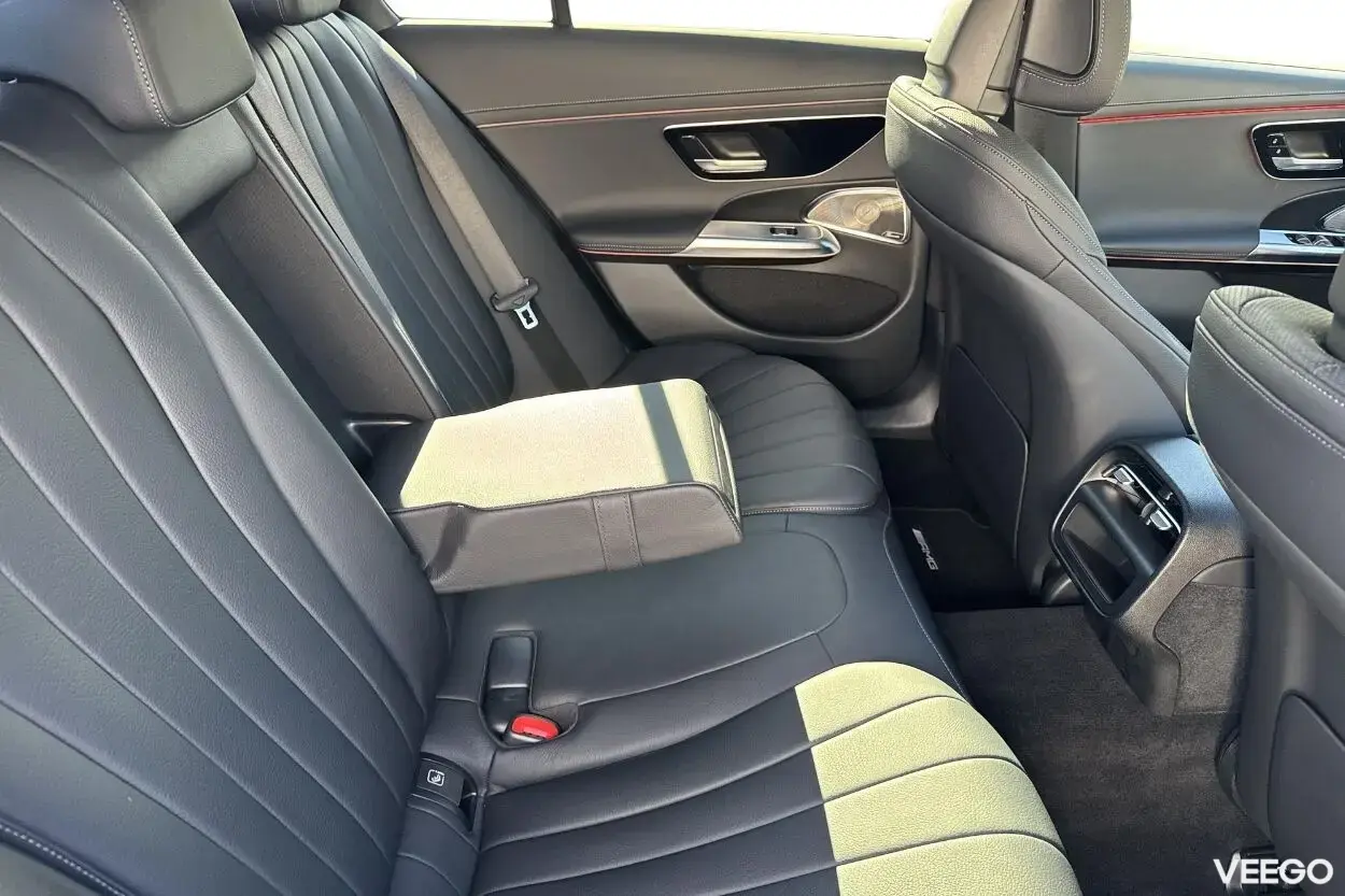 Mercedes-Benz E220 d 4Matic AMG pakett 2 145kW