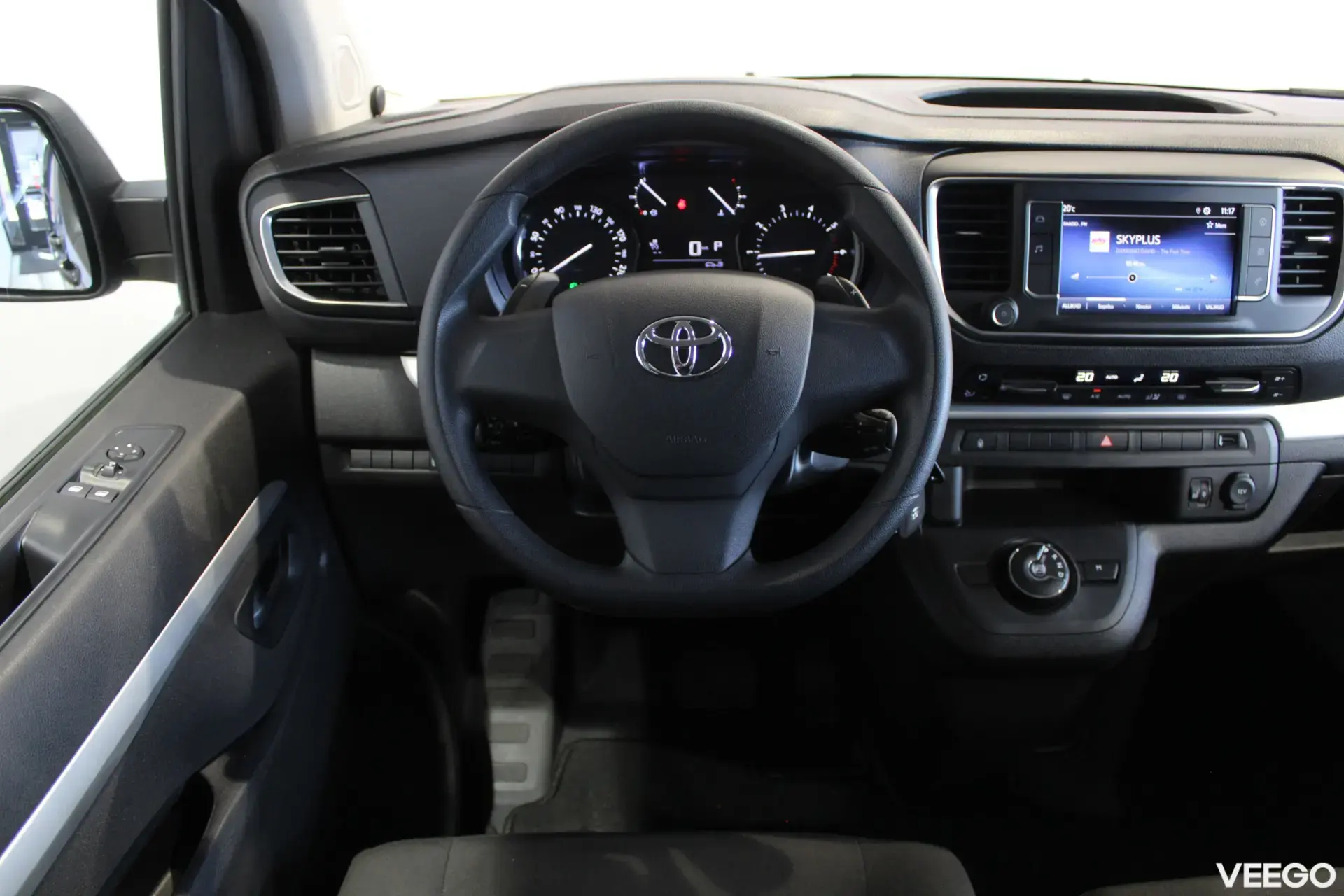 Toyota Proace Verso Long Shuttle 2 130kW