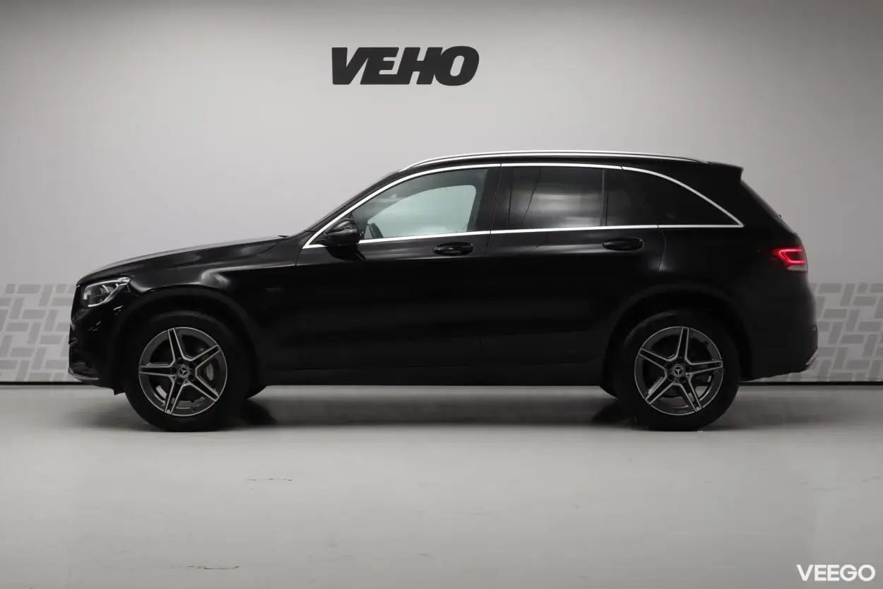 Mercedes-Benz GLC300 e 4MATIC AMG 2 155kW