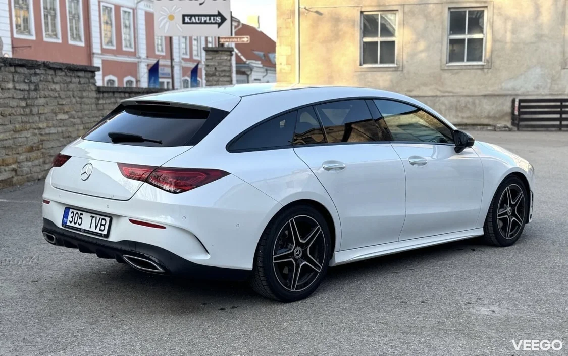 Mercedes-Benz CLA180 1.3 100kW