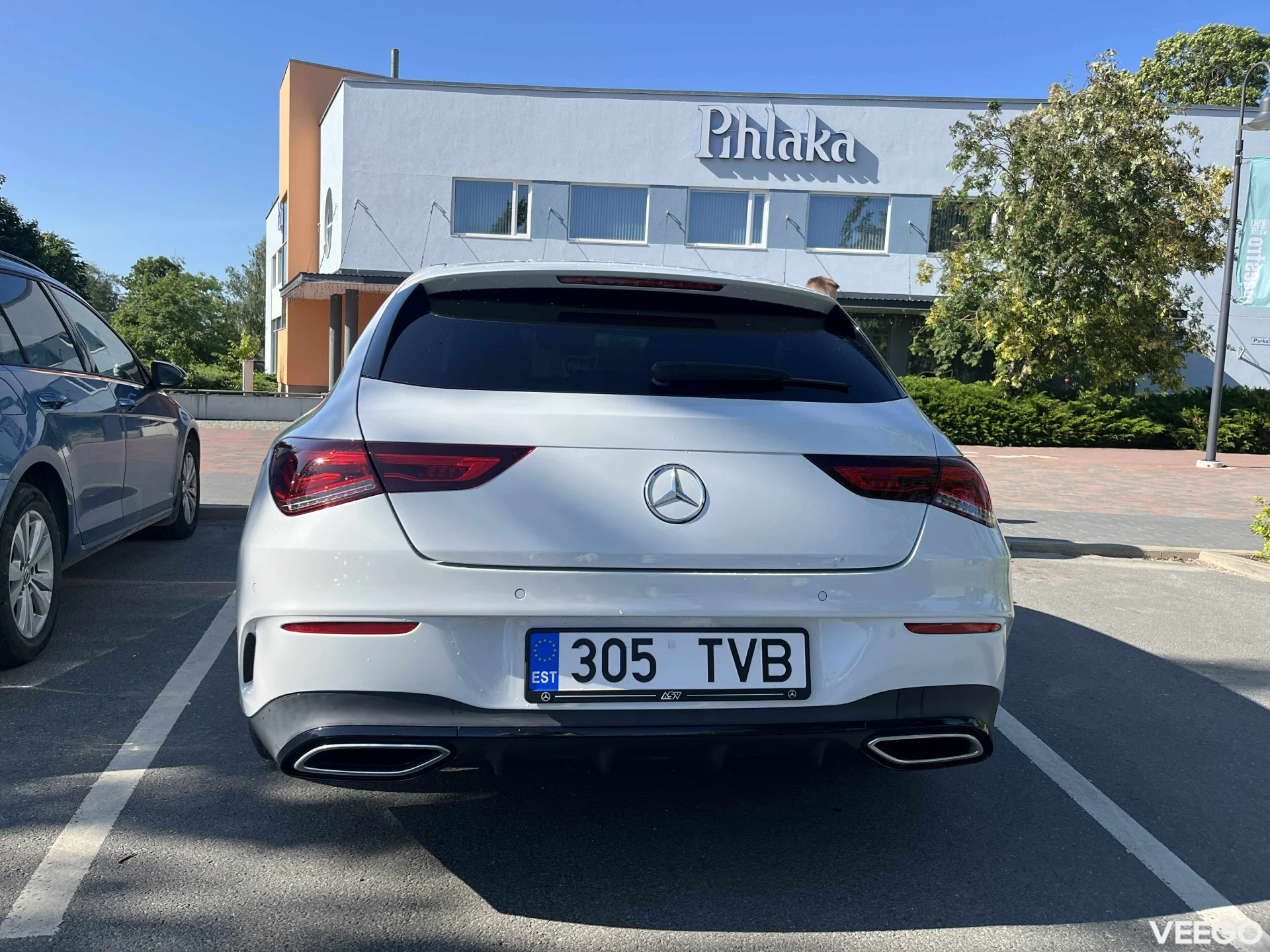 Mercedes-Benz CLA180 1.3 100kW