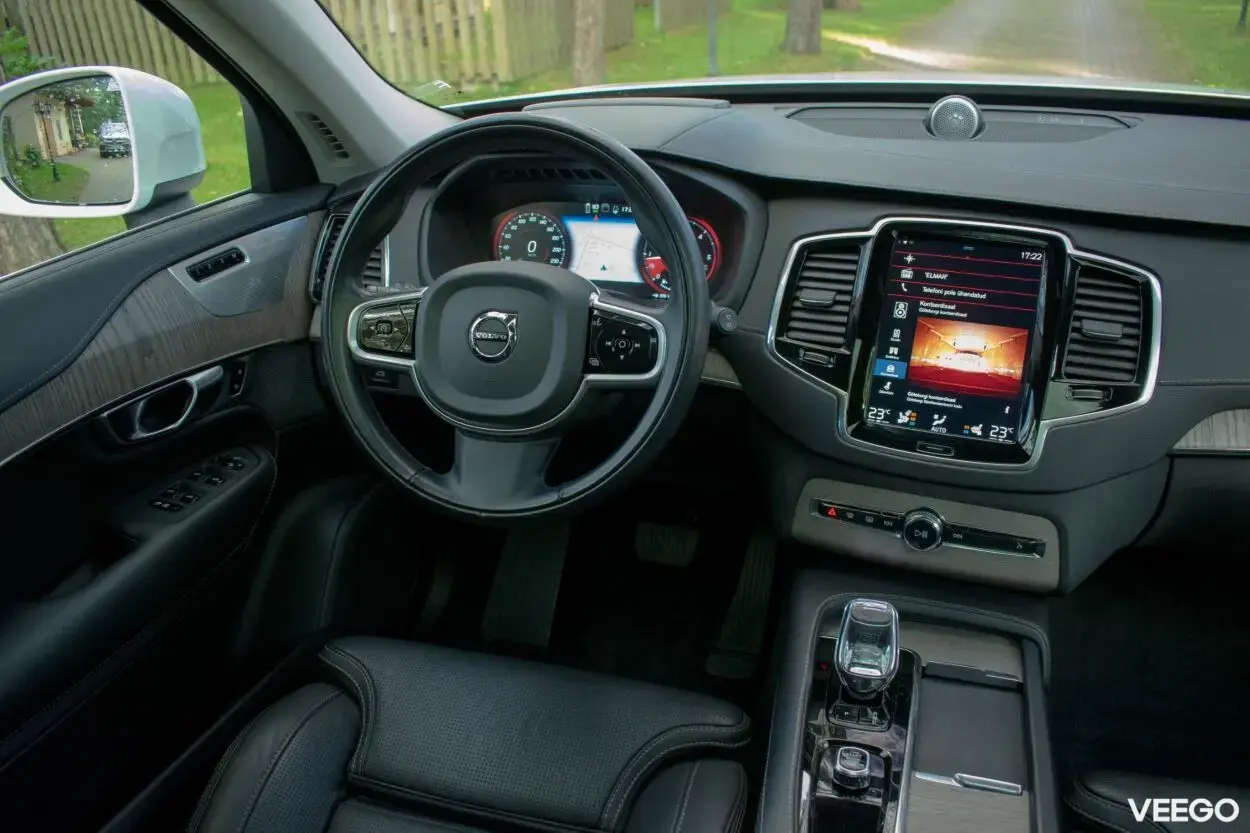 Volvo XC90 7s Inscription Xenium Intelli PRO 2 183kW
