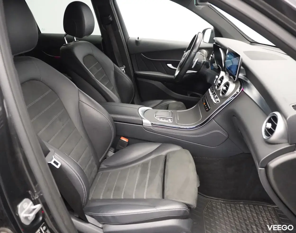 Mercedes-Benz GLC220 d 4Matic AMG line 2 143kW