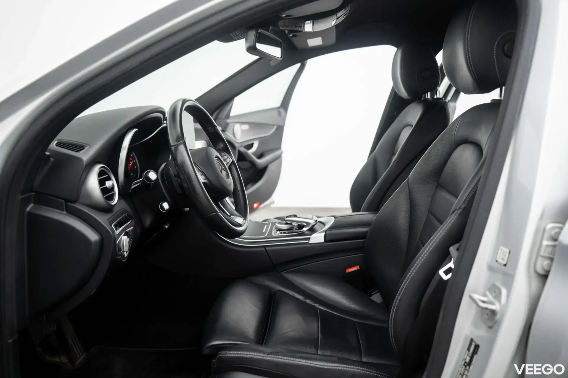 Mercedes-Benz C350 e Avantgarde PHEV 2.0 205kW
