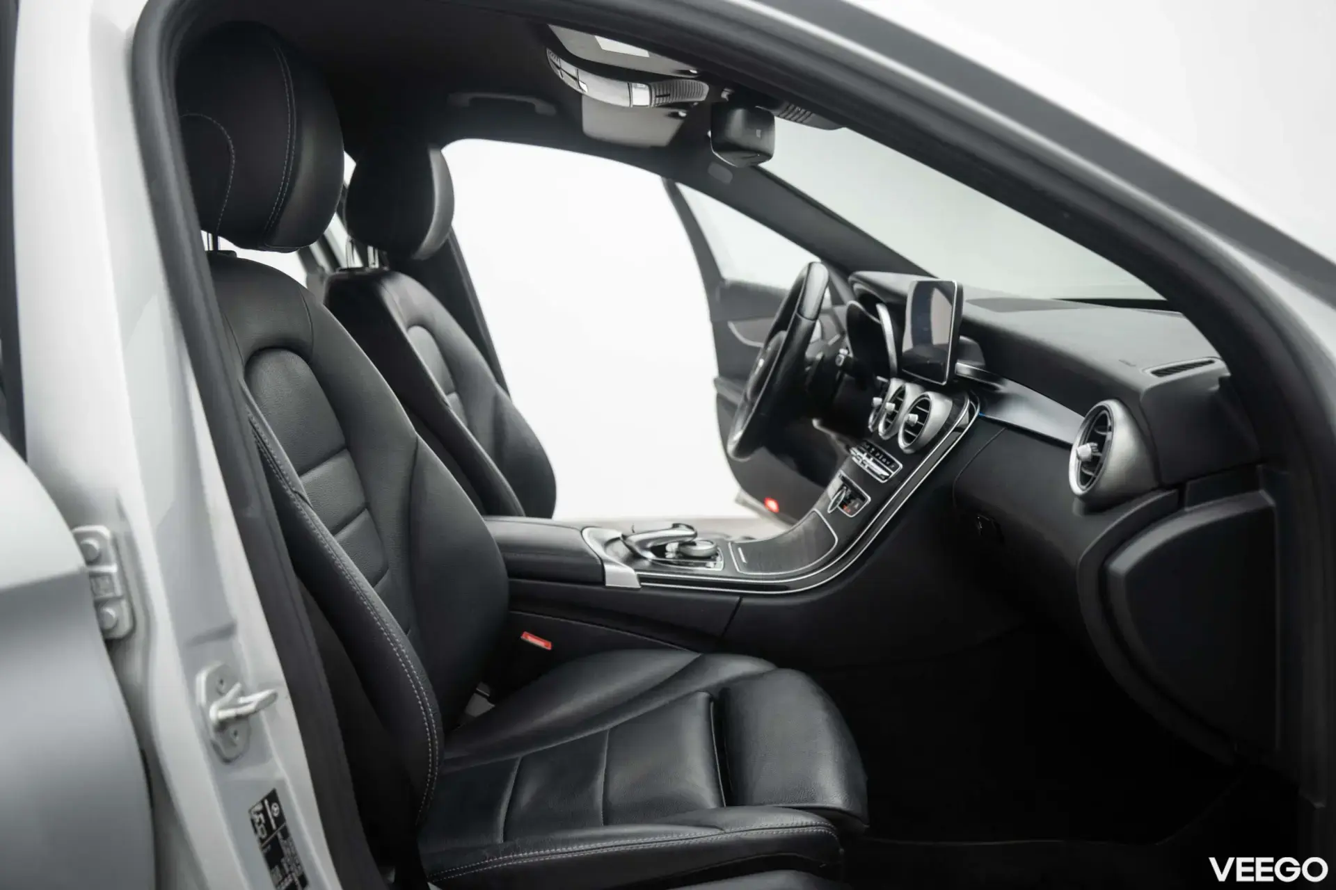 Mercedes-Benz C350 e Avantgarde PHEV 2.0 205kW